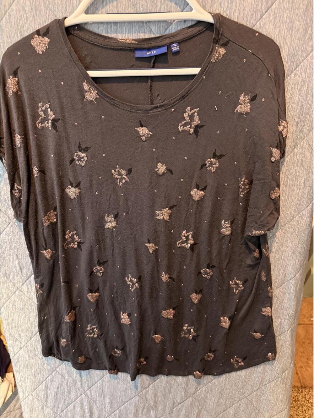 APT. 9 Women's XL Black Floral Pattern Short Sleeve Top